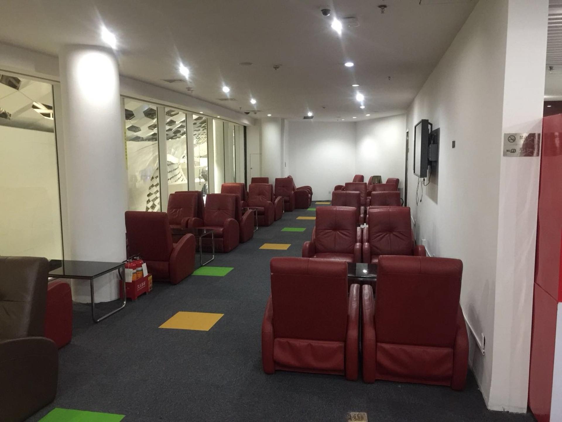 Shenzhen Airport First & Business Class Lounge (Joyee 1) (Closed For Renovation - Temporary Location Available) image 8 of 8