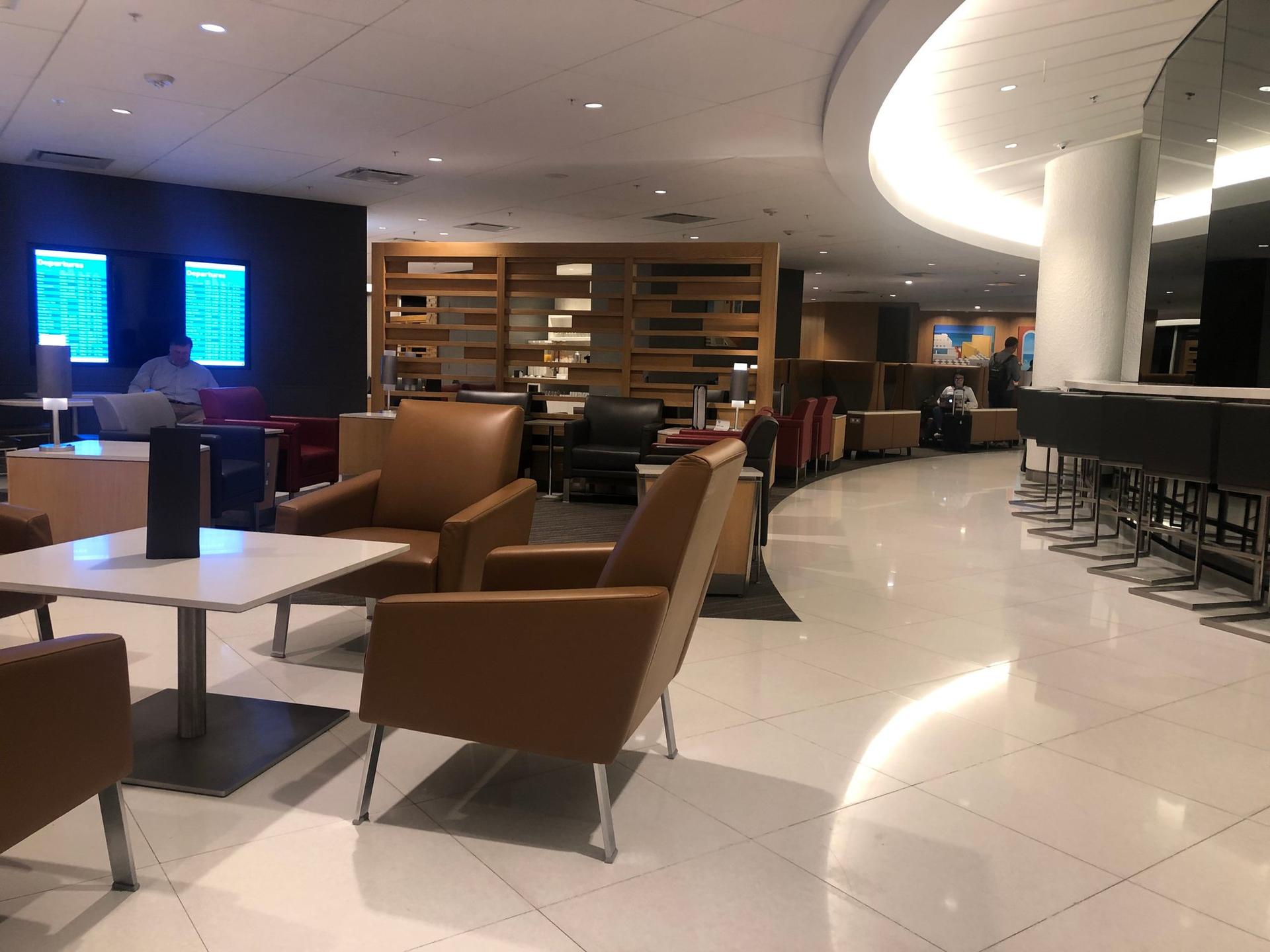 American Airlines Admirals Club (Gate D15) image 23 of 25