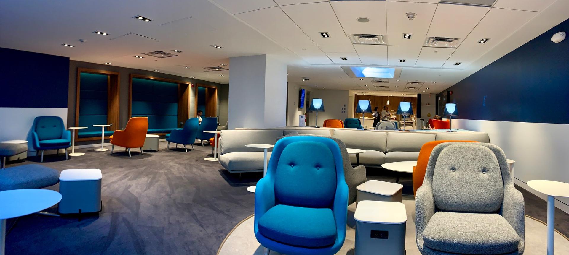 Air France/KLM Lounge image 9 of 21
