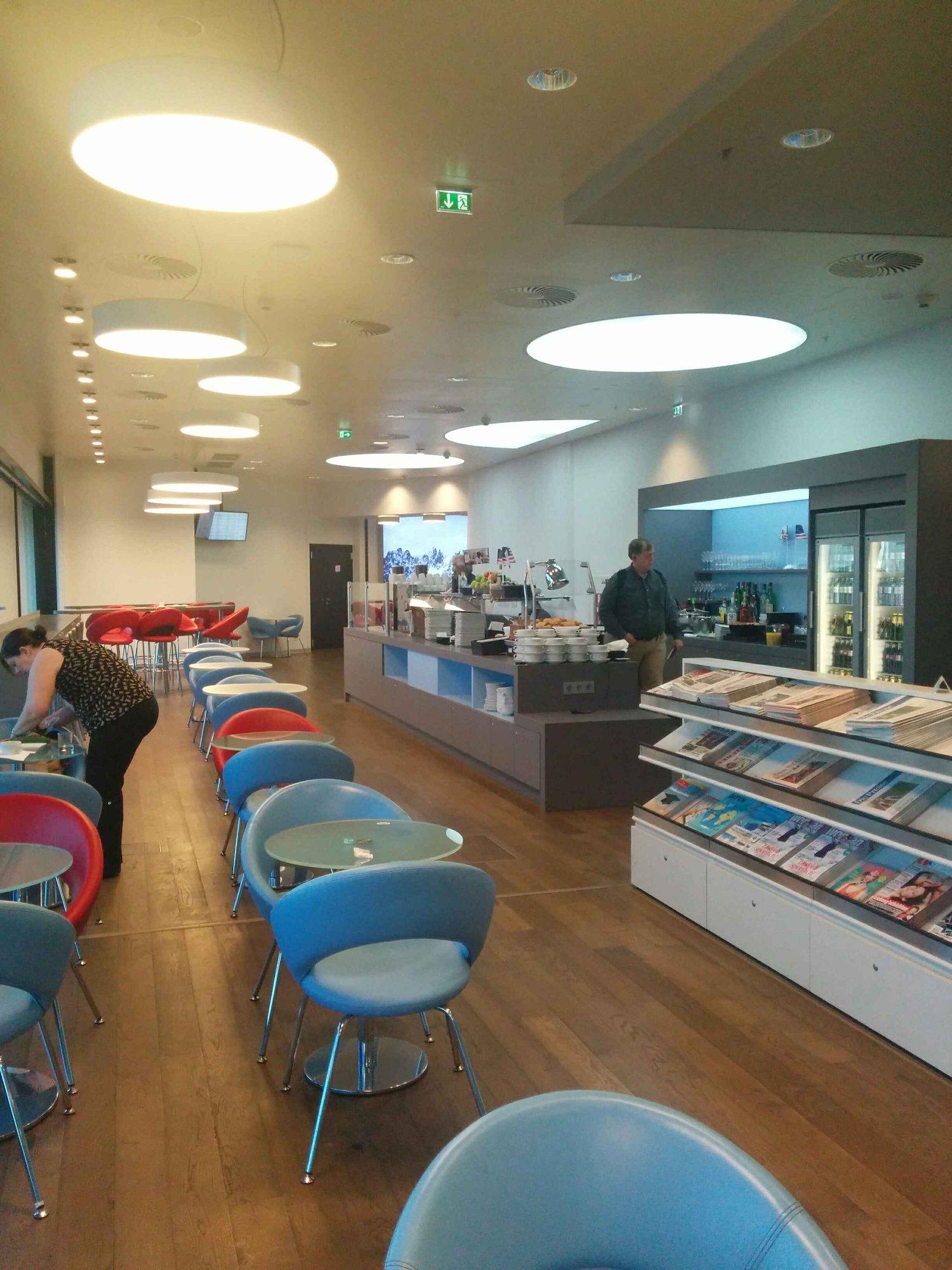 Austrian Airlines Business Lounge image 1 of 5