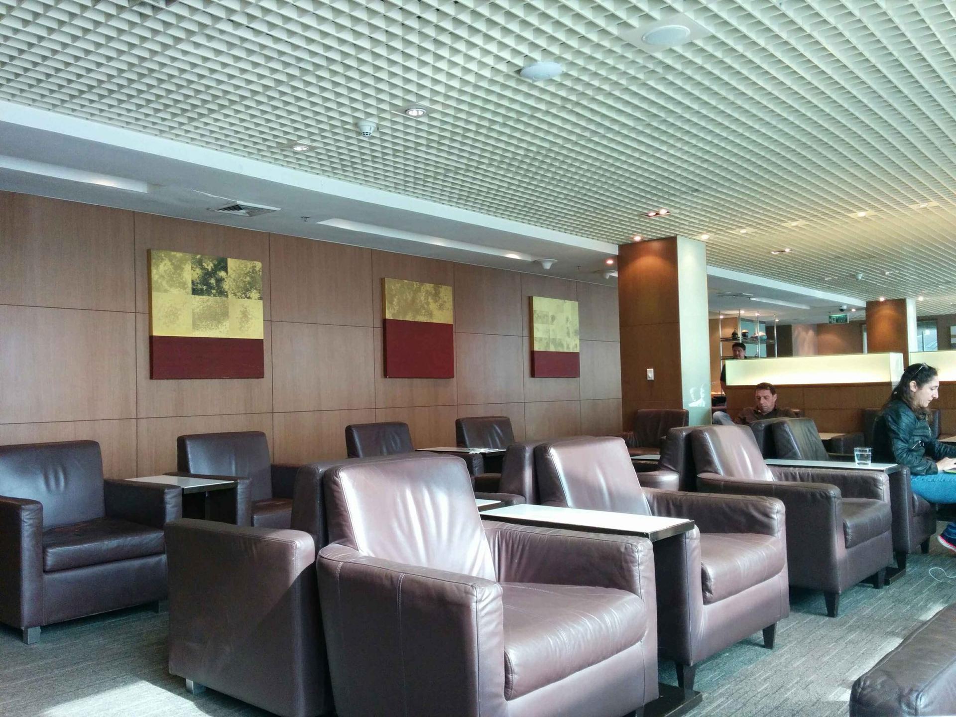 Thai Airways Royal Orchid Lounge image 7 of 15