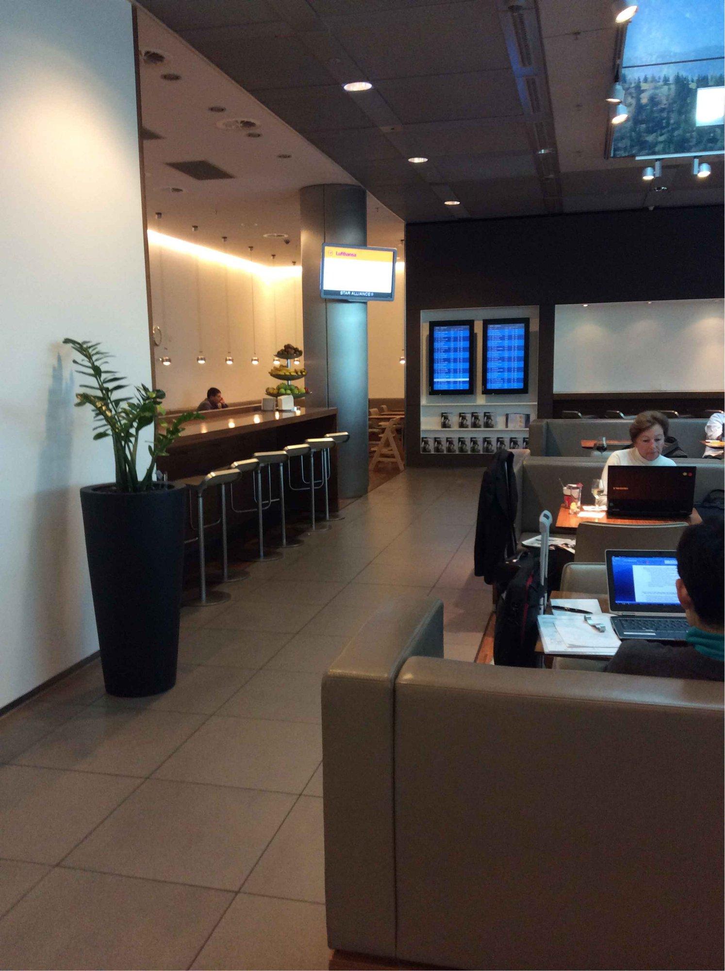 Lufthansa Senator Lounge (Non-Schengen) image 8 of 14
