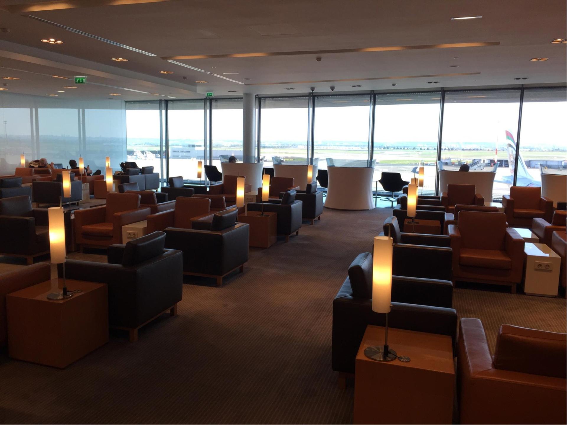 Cathay Pacific First and Business Class Lounge  image 12 of 29