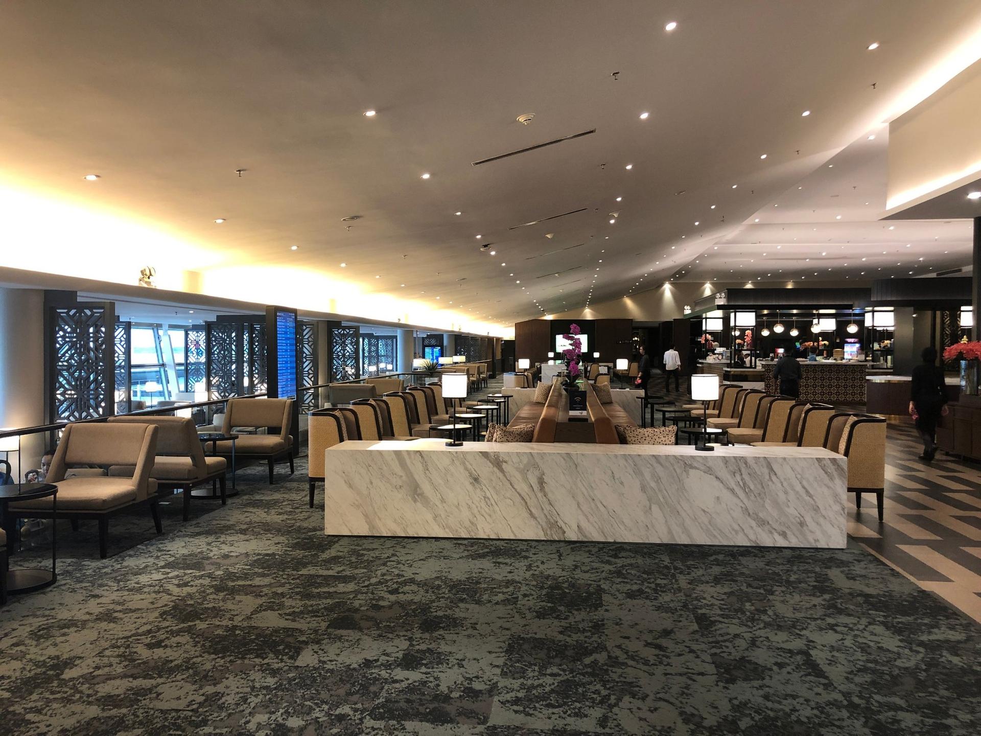 Malaysia Airlines Golden Business Class Lounge image 21 of 27