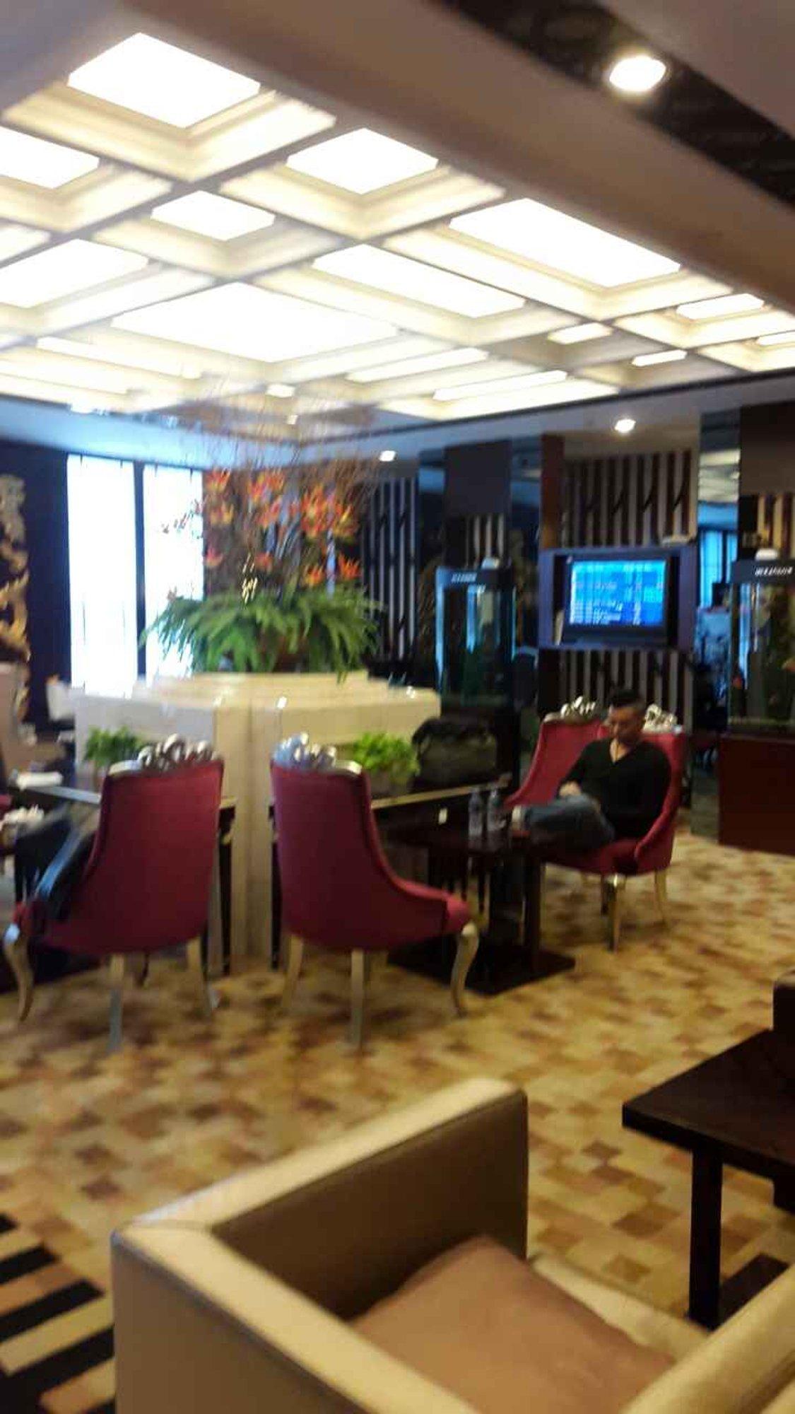 China Eastern First Class Lounge image 7 of 10