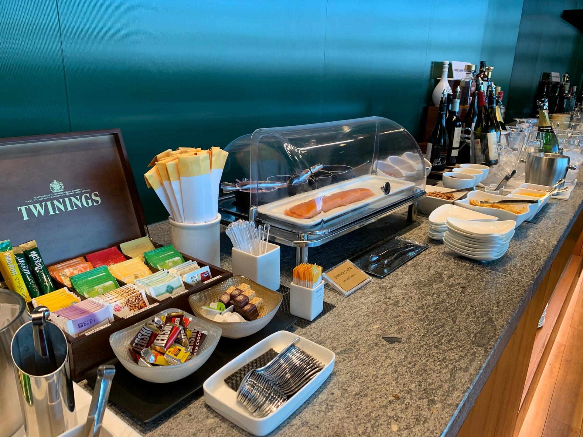 Asiana Airlines Business Suite Lounge image 15 of 15