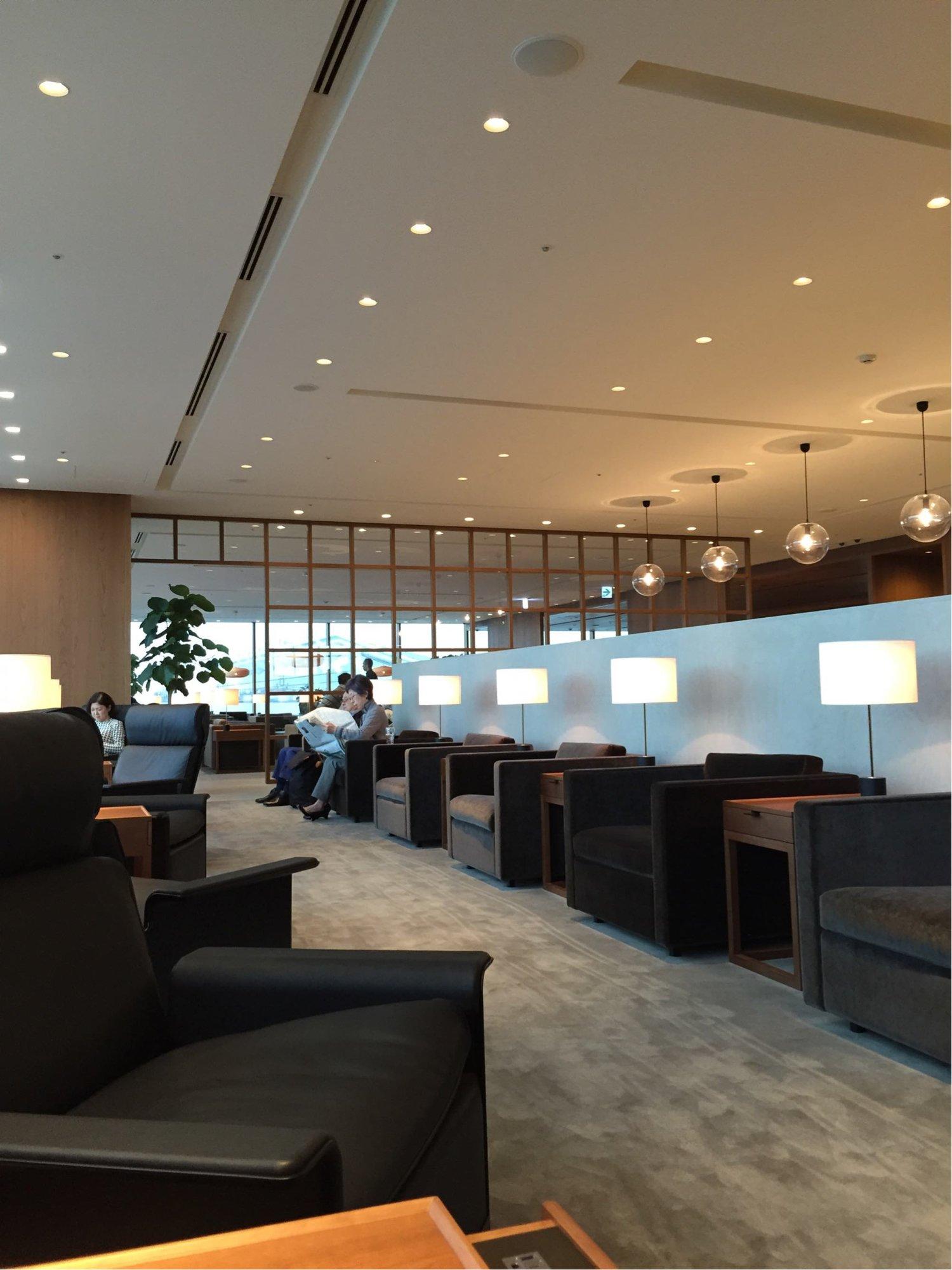 Cathay Pacific Lounge image 1 of 49