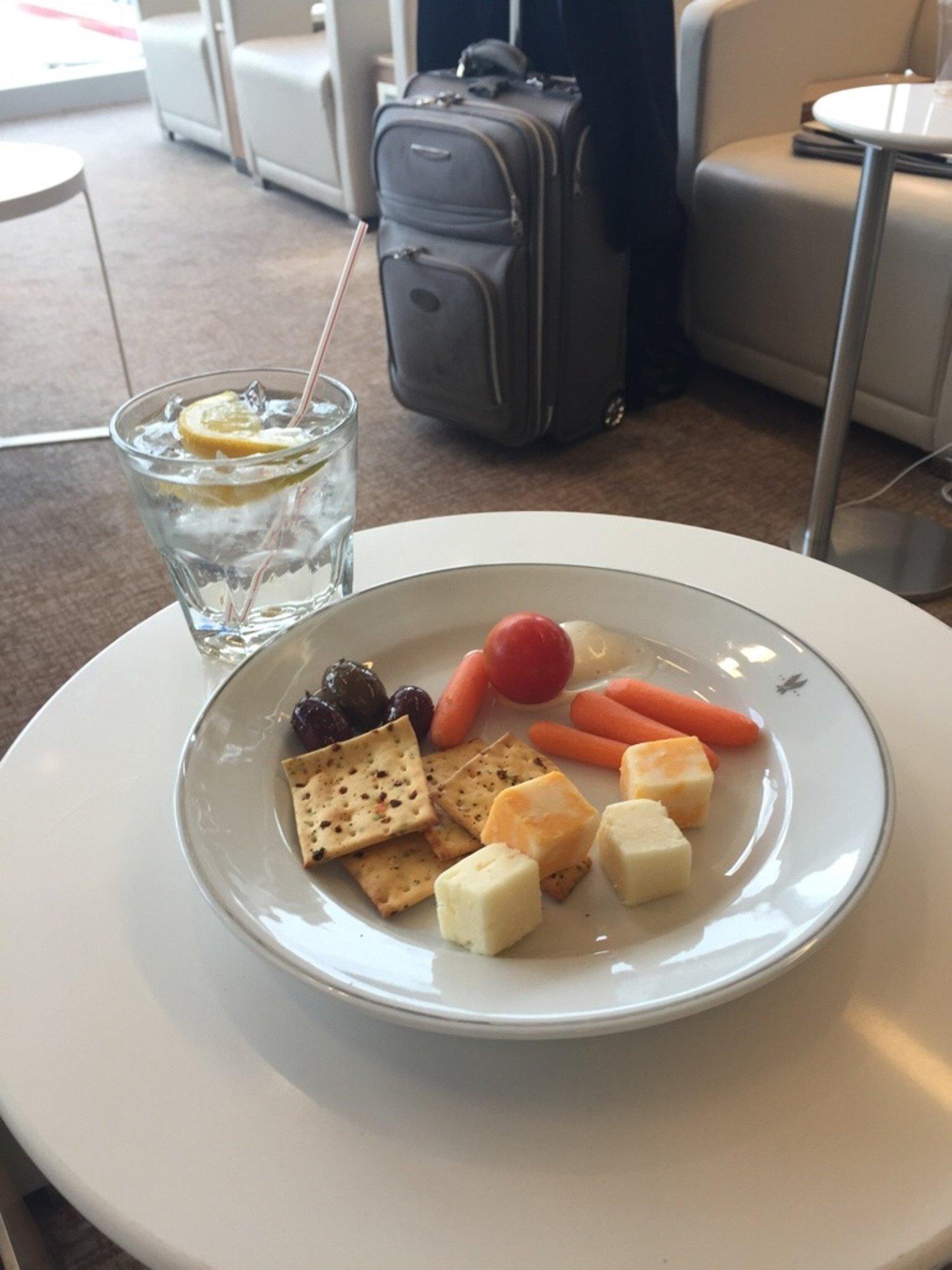 American Airlines Admirals Club image 18 of 50