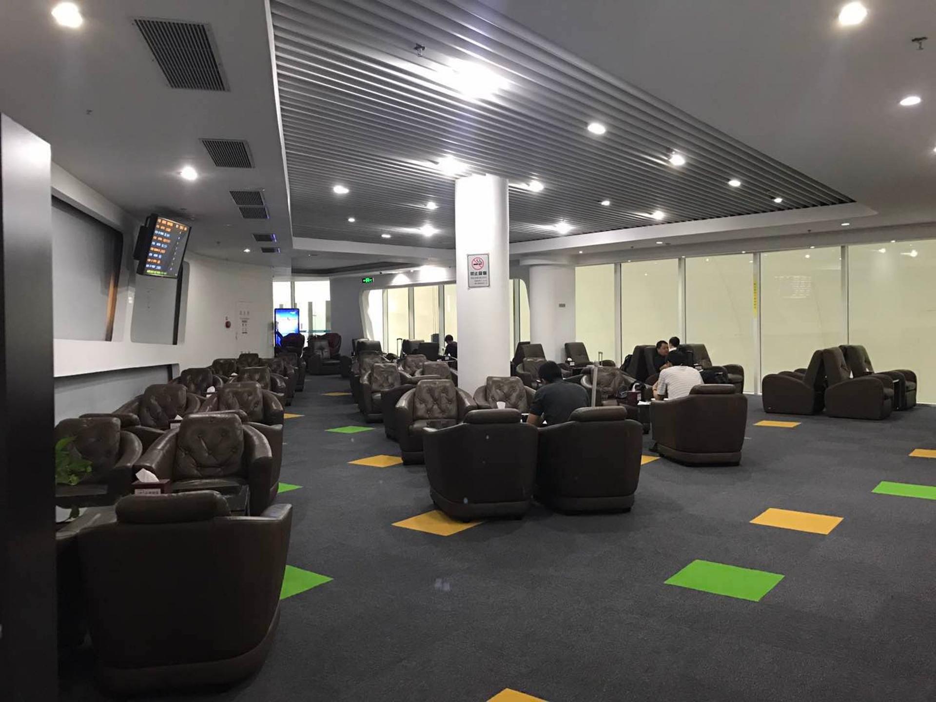 Shenzhen Airport First & Business Class Lounge (Joyee 1) (Closed For Renovation - Temporary Location Available) image 6 of 8