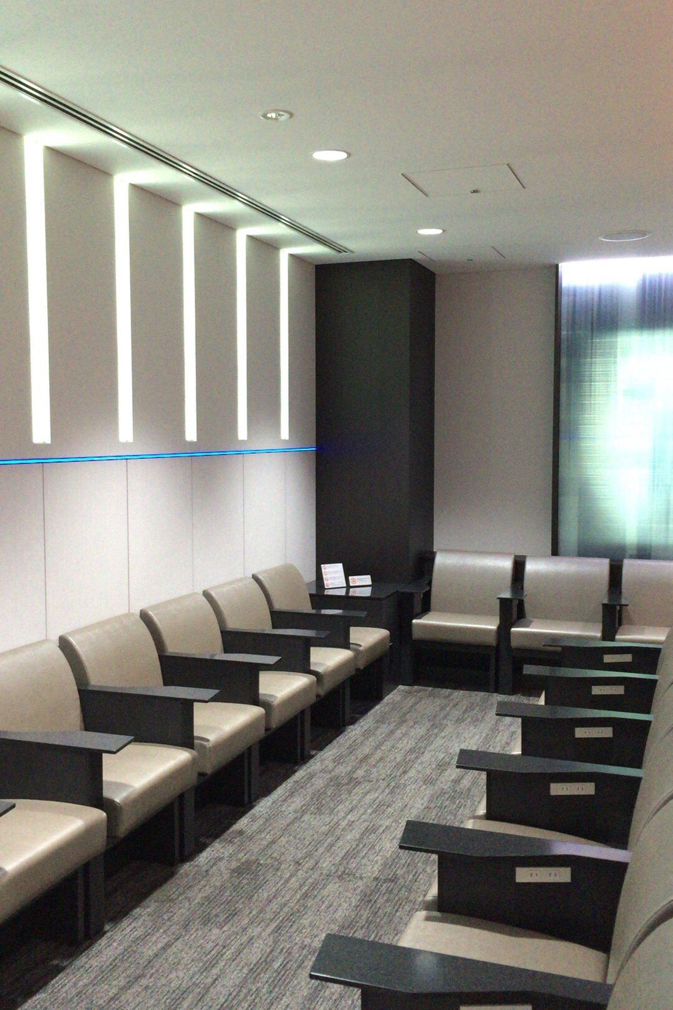 All Nippon Airways ANA Lounge image 7 of 9