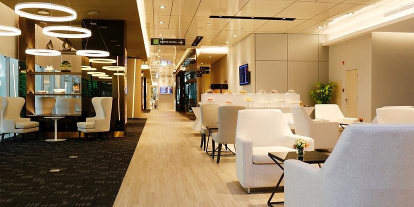 Miracle Business Class Lounge image 2 of 5