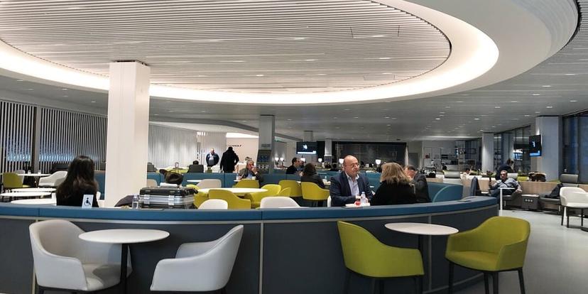 Air France Lounge (Concourse L) image 3 of 5