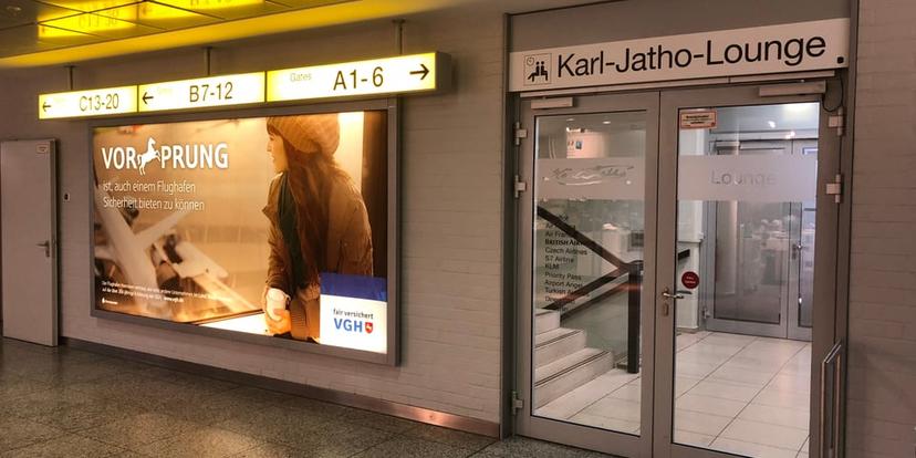 Karl-Jatho Lounge image 2 of 5