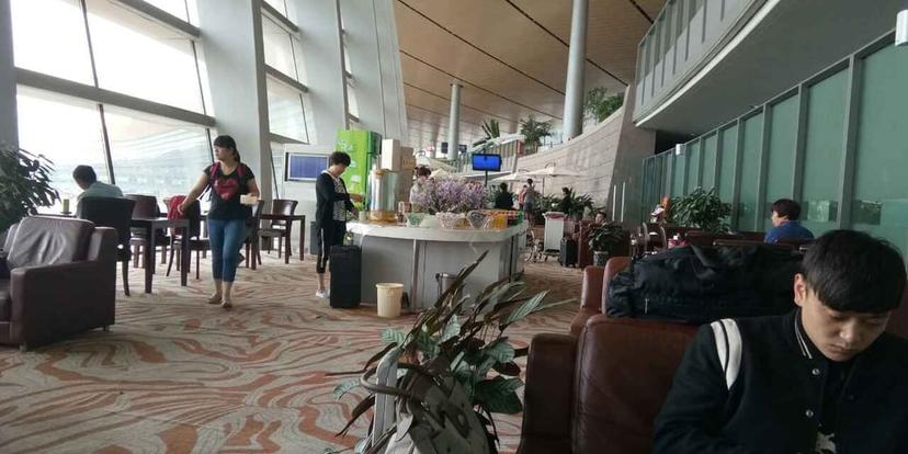 V11 China Eastern First Class Lounge image 1 of 1