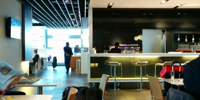 Lufthansa Business Lounge (Schengen, Gate A26) image 4 of 5