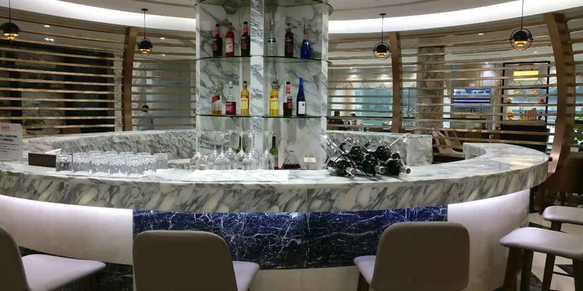 No. 1 First and Business Class Lounge image 2 of 5