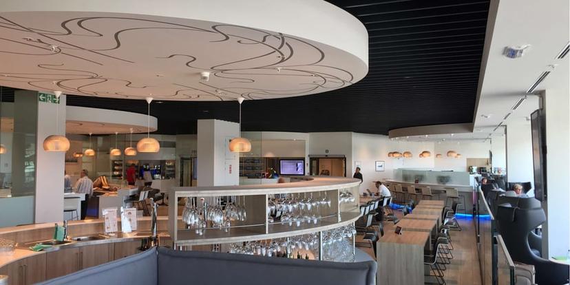 The Loft by Brussels Airlines and Lounge by Lexus image 3 of 5