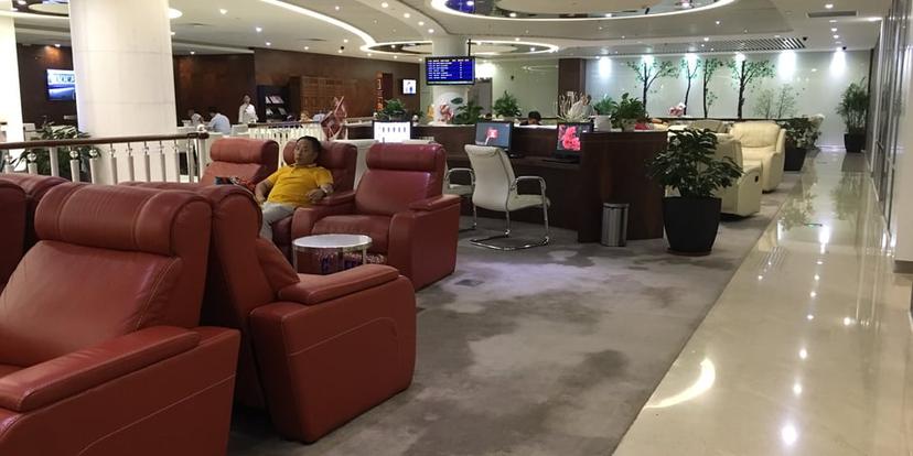 China Southern First/Business Lounge V2 image 4 of 5