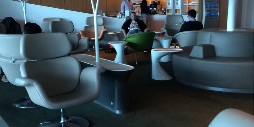 Air France Lounge (Concourse M) image 2 of 5