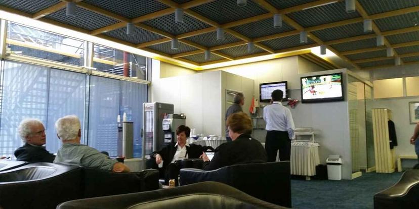 Split Airport Business Lounge image 3 of 5