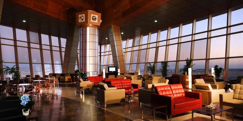 Pearl Lounge (Terminal 1) image 2 of 5