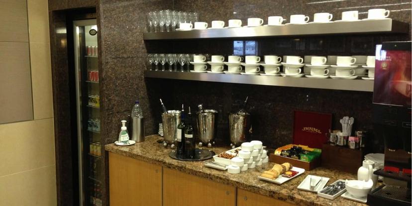 American Airlines International First Class Lounge image 5 of 5