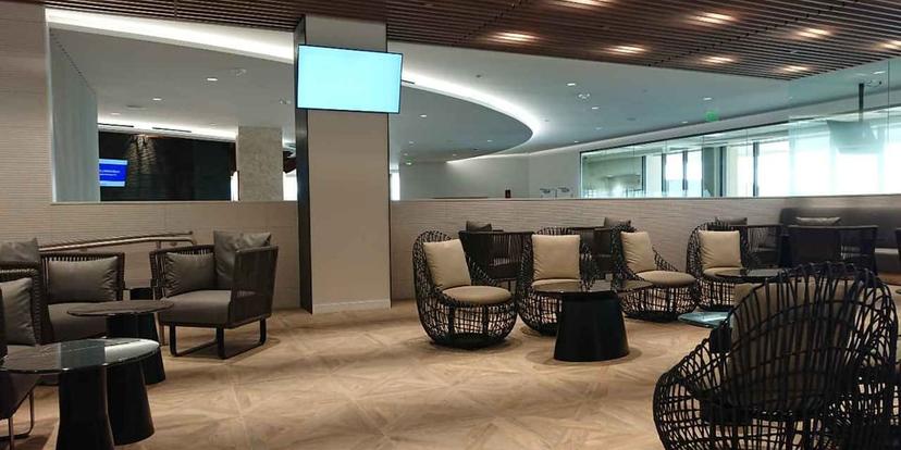 All Nippon Airways ANA Suite Lounge image 5 of 5