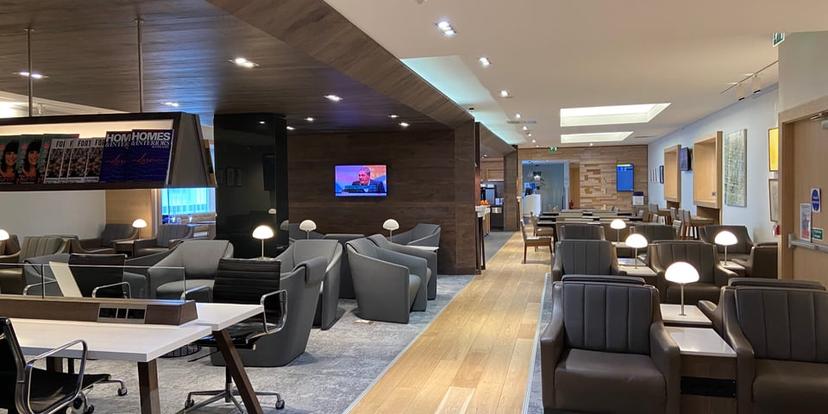 British Airways Executive Club Lounge image 4 of 5