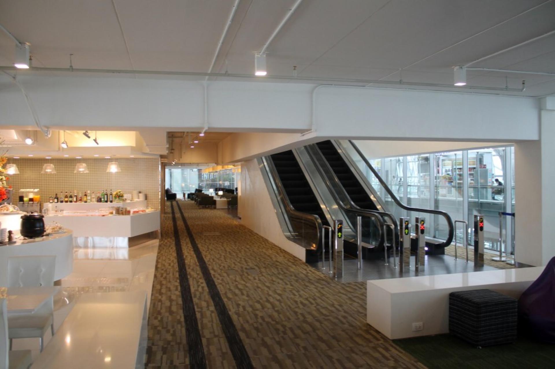 Miracle Business Class Lounge (Level 3) image 6 of 22