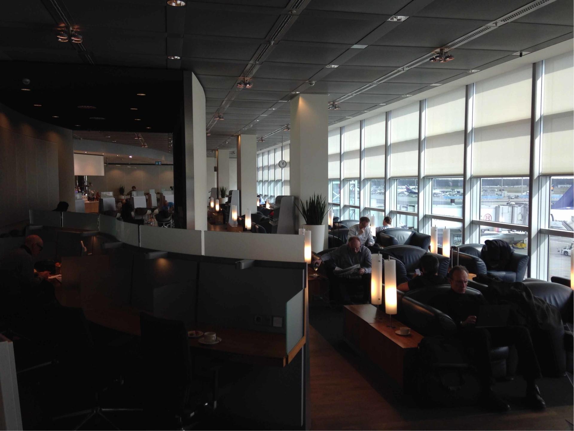 Lufthansa Senator Lounge (Non-Schengen, Gate C15)  image 1 of 16