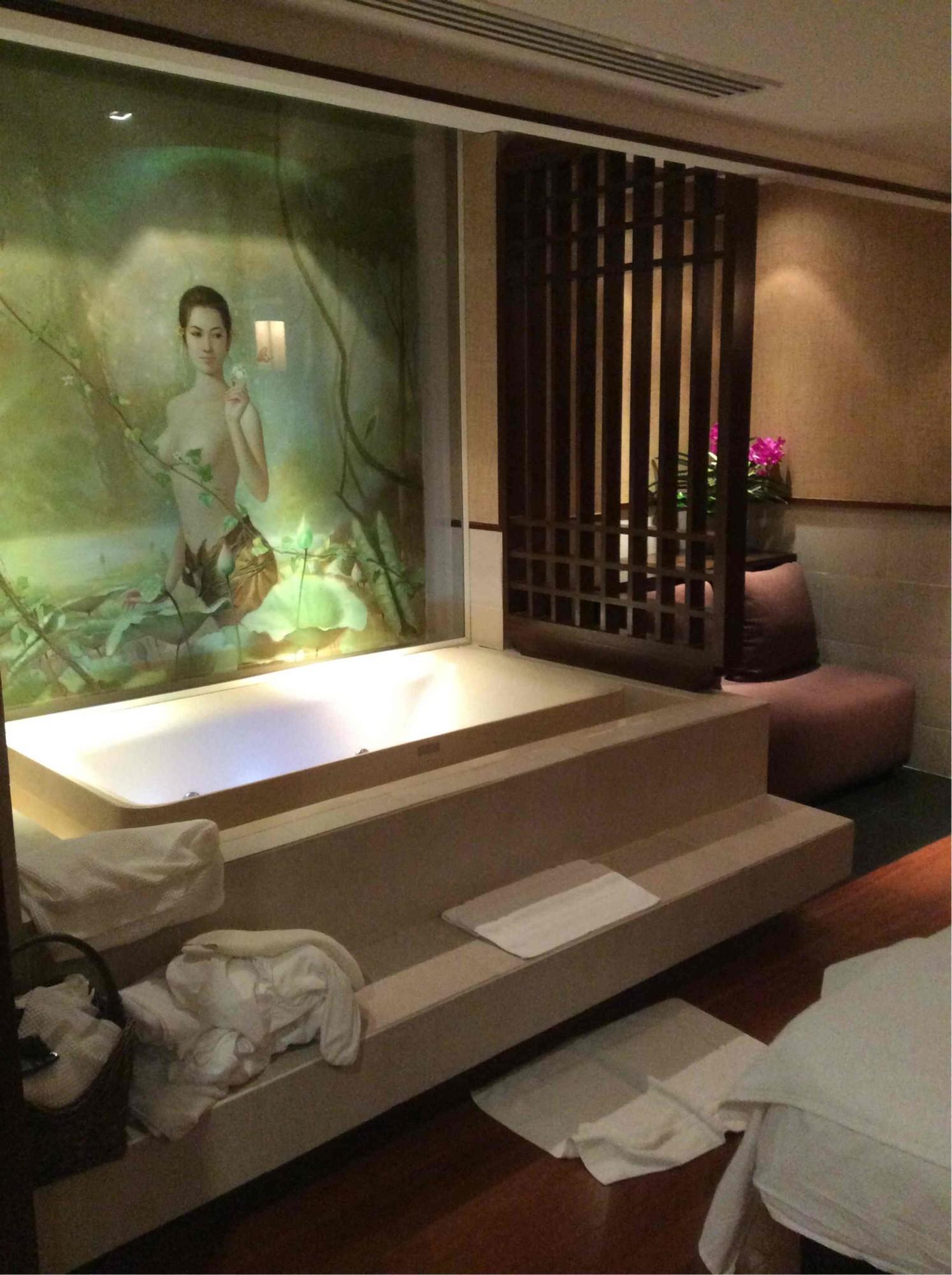 Thai Airways Royal Orchid Spa  image 5 of 25