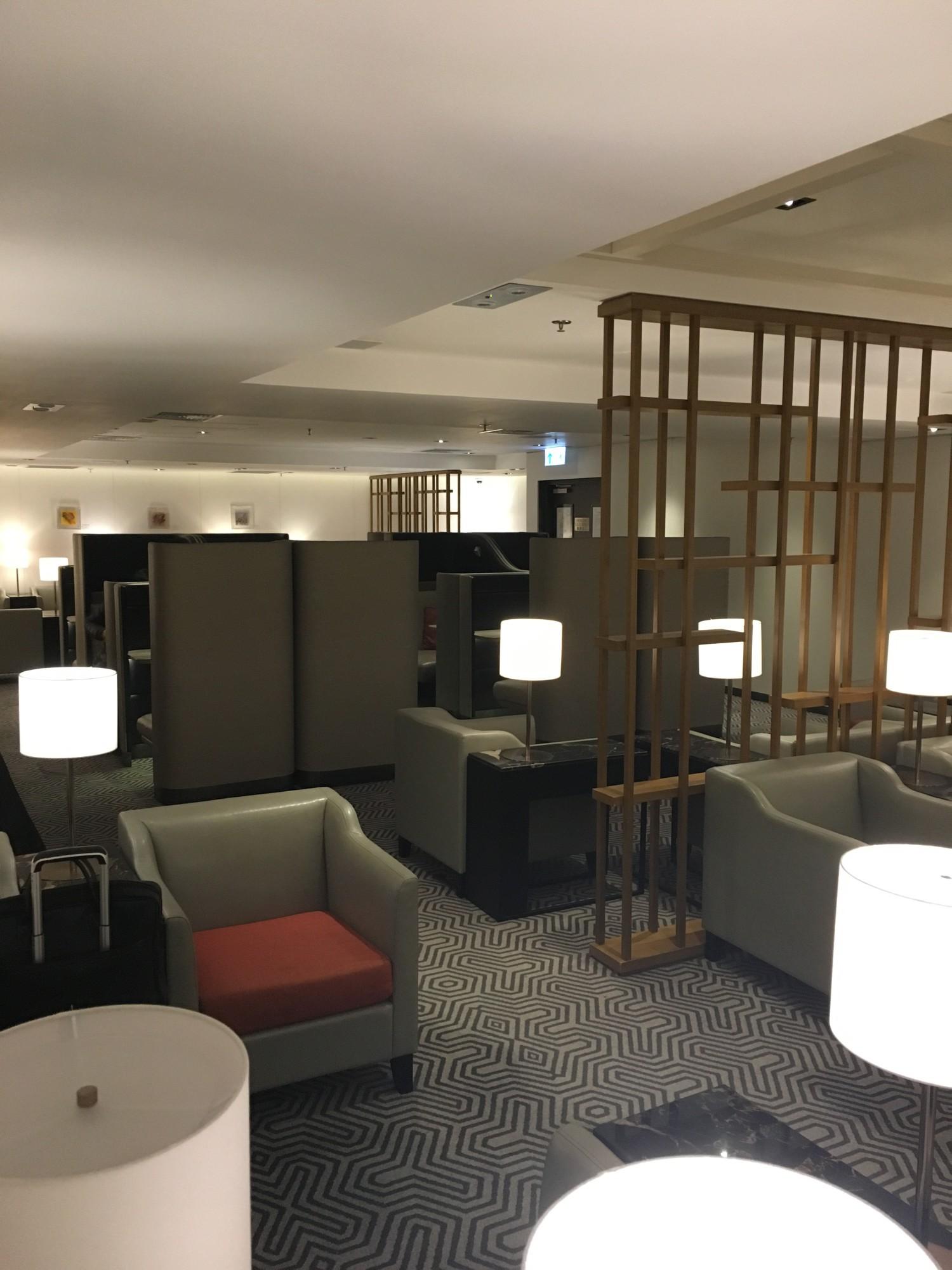 Singapore Airlines SilverKris Business Class Lounge image 35 of 68