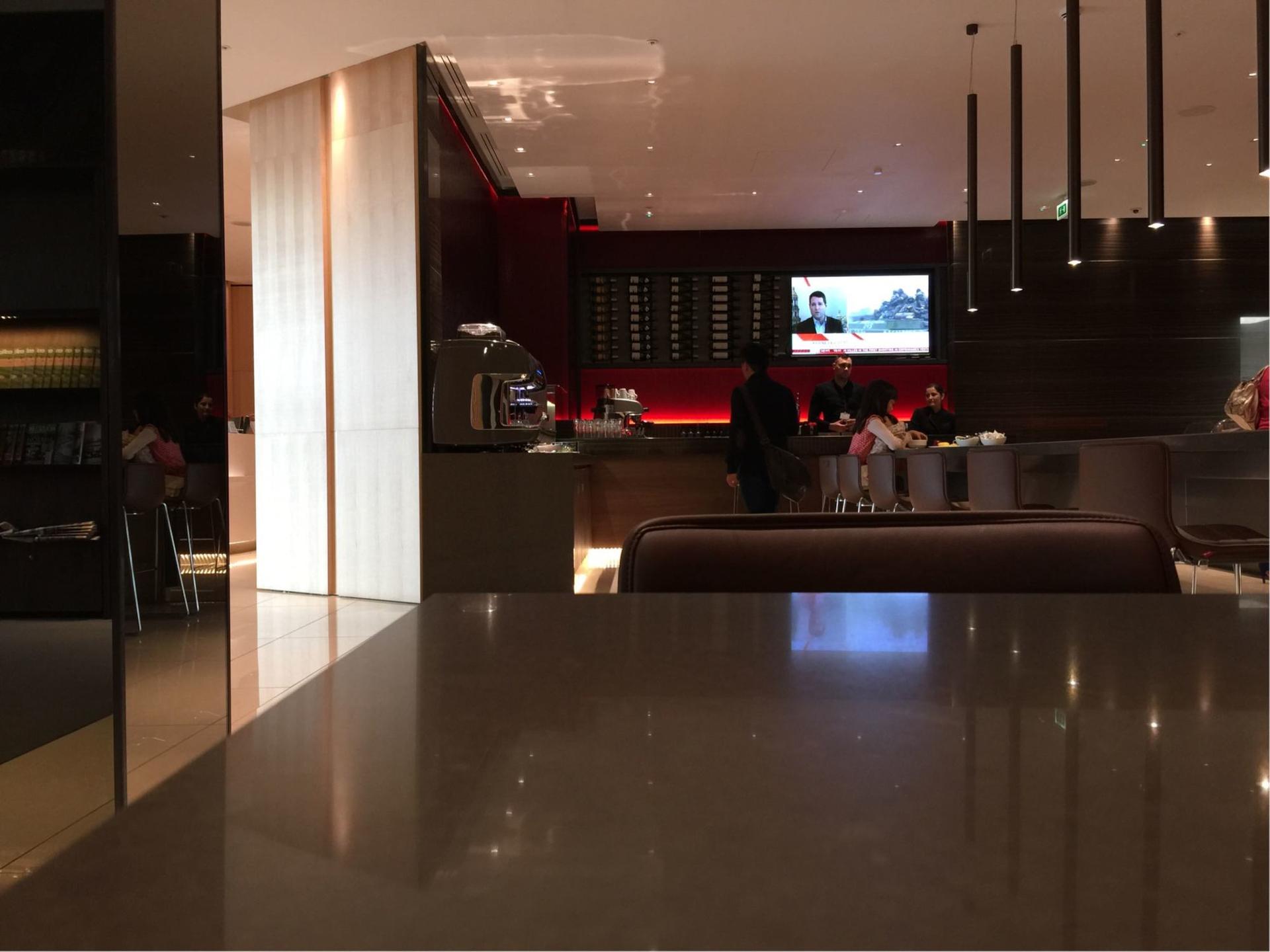 Air Canada Maple Leaf Lounge image 18 of 27