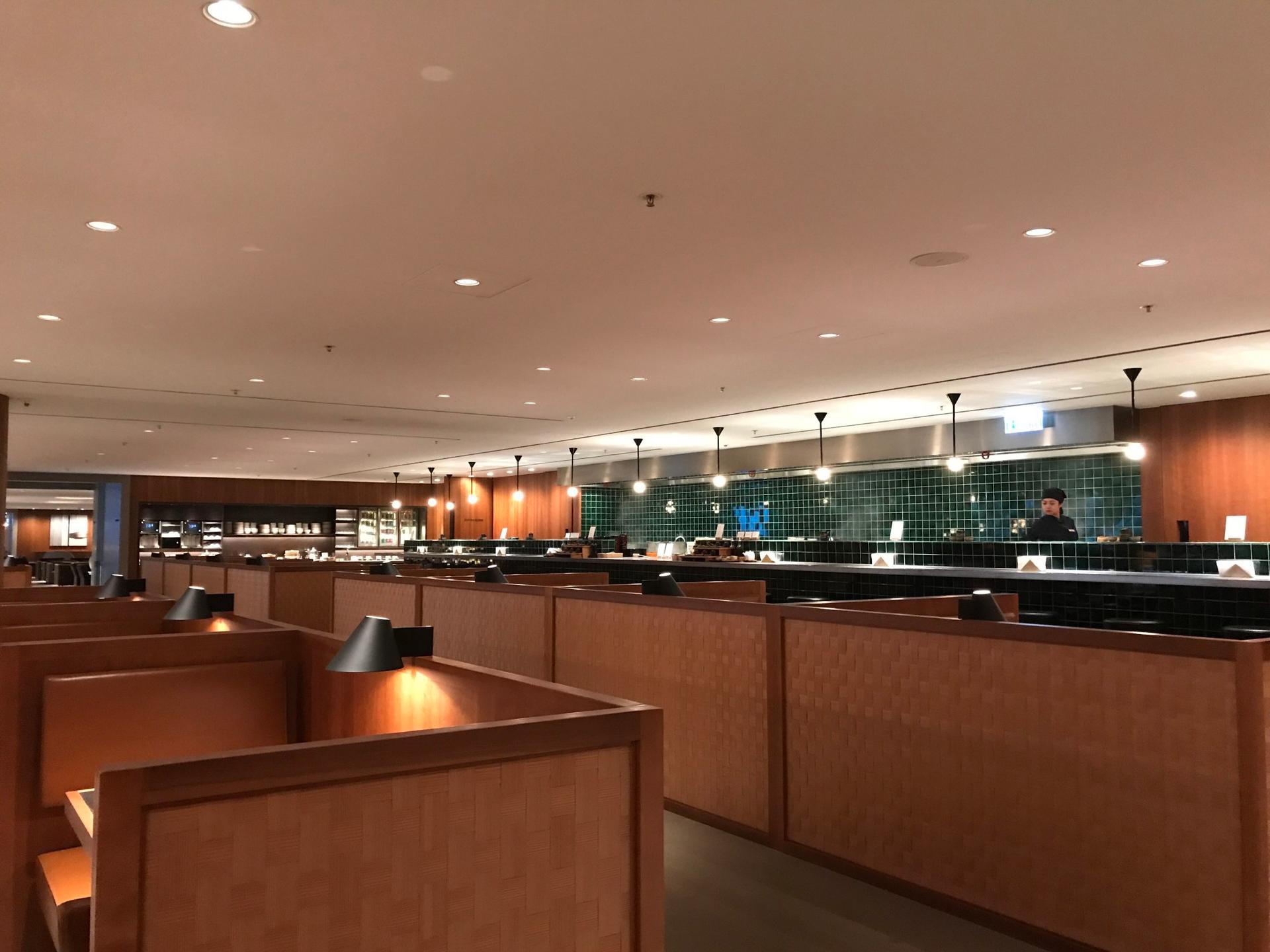 Cathay Pacific The Pier Business Class Lounge image 44 of 61