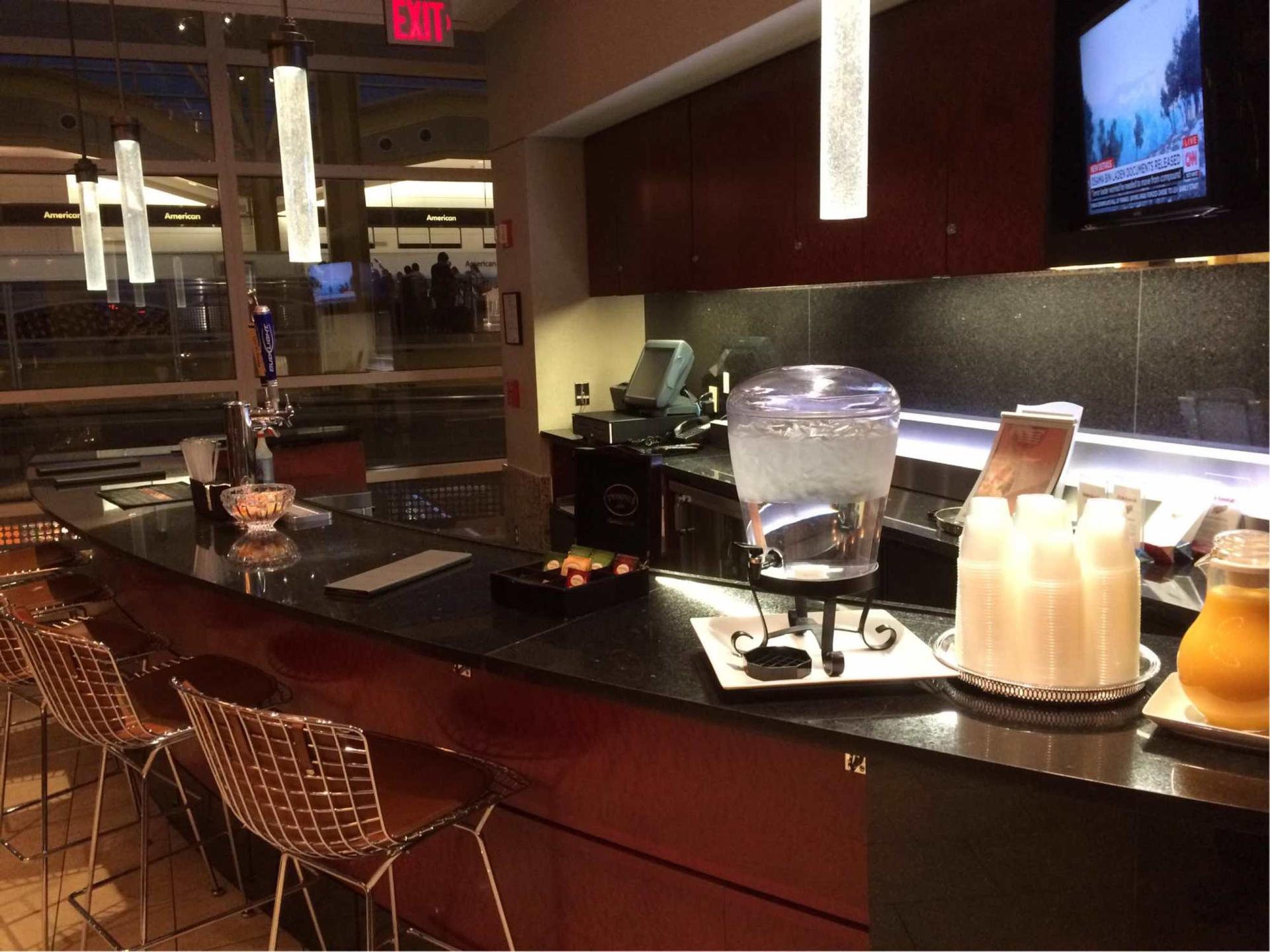 American Airlines Admirals Club image 6 of 22