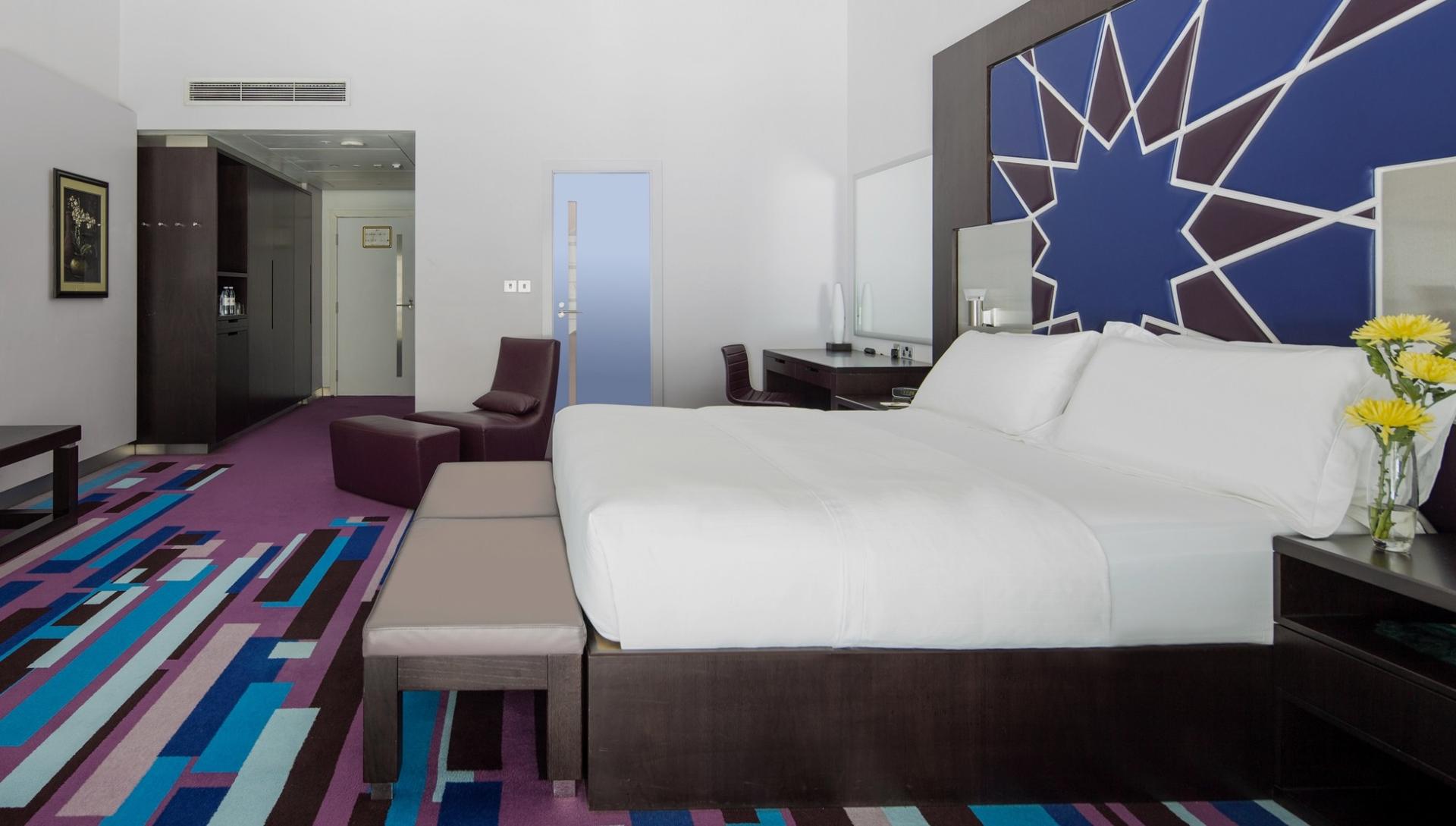 Dubai International Hotel (Concourse B) image 5 of 25