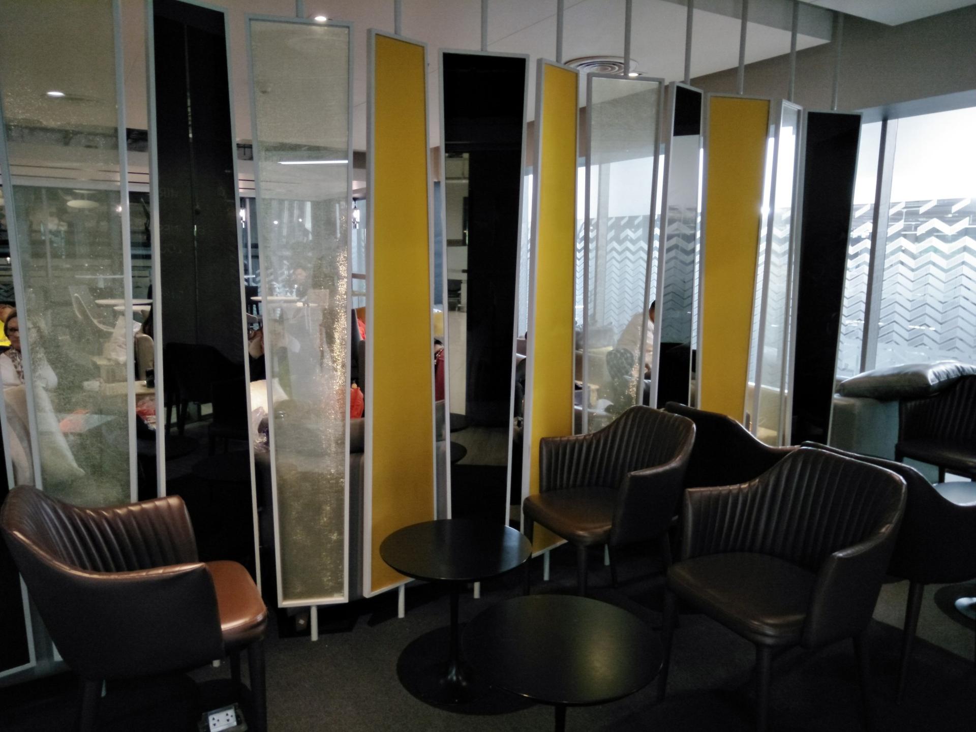 Miracle Business Class Lounge  image 21 of 26