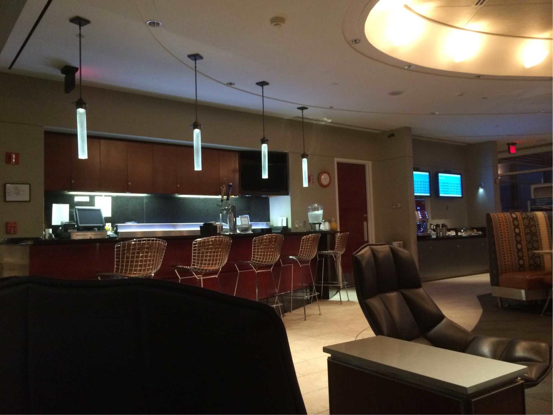 American Airlines Admirals Club image 1 of 22