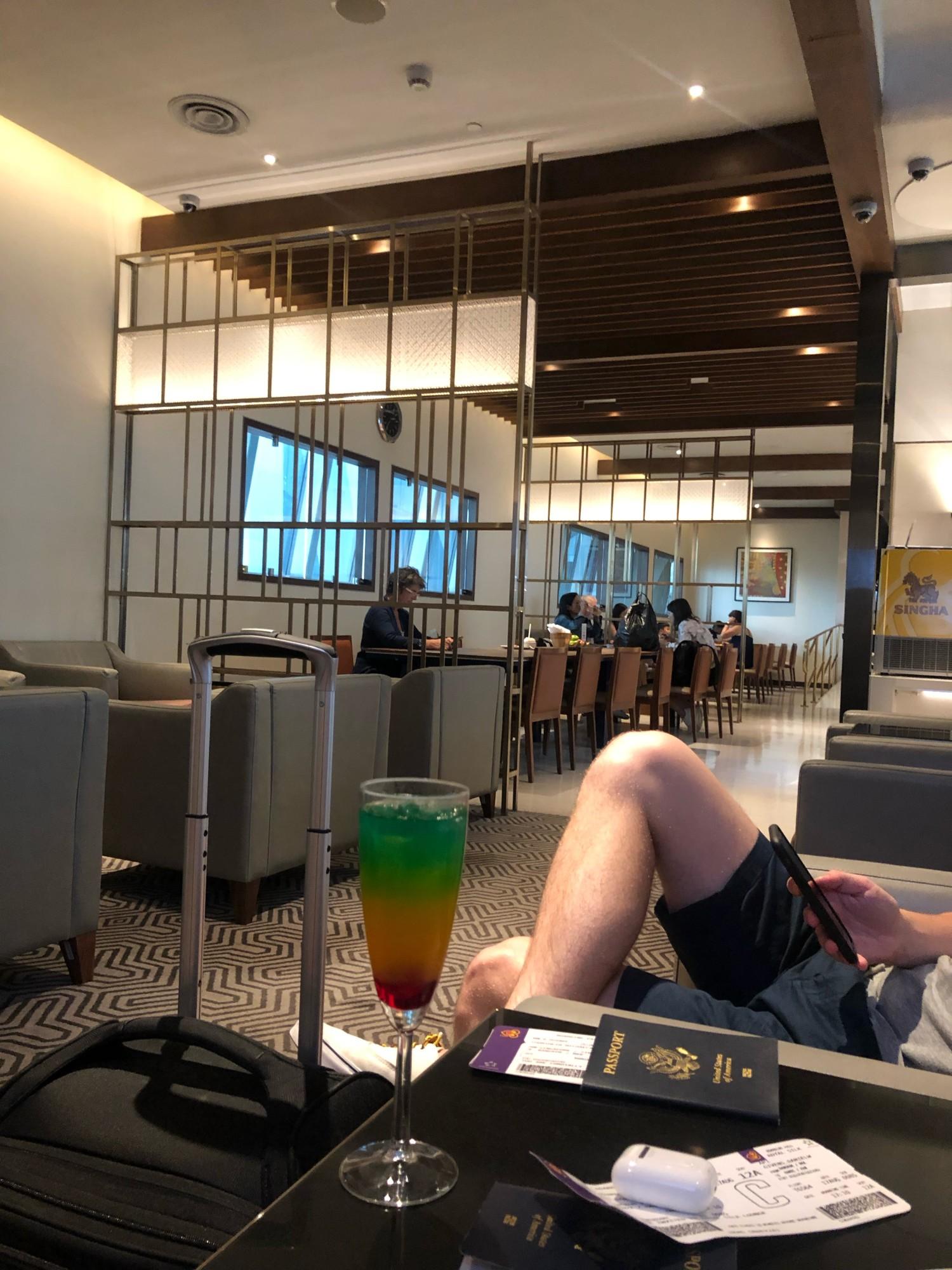 Singapore Airlines SilverKris Business Class Lounge  image 10 of 16