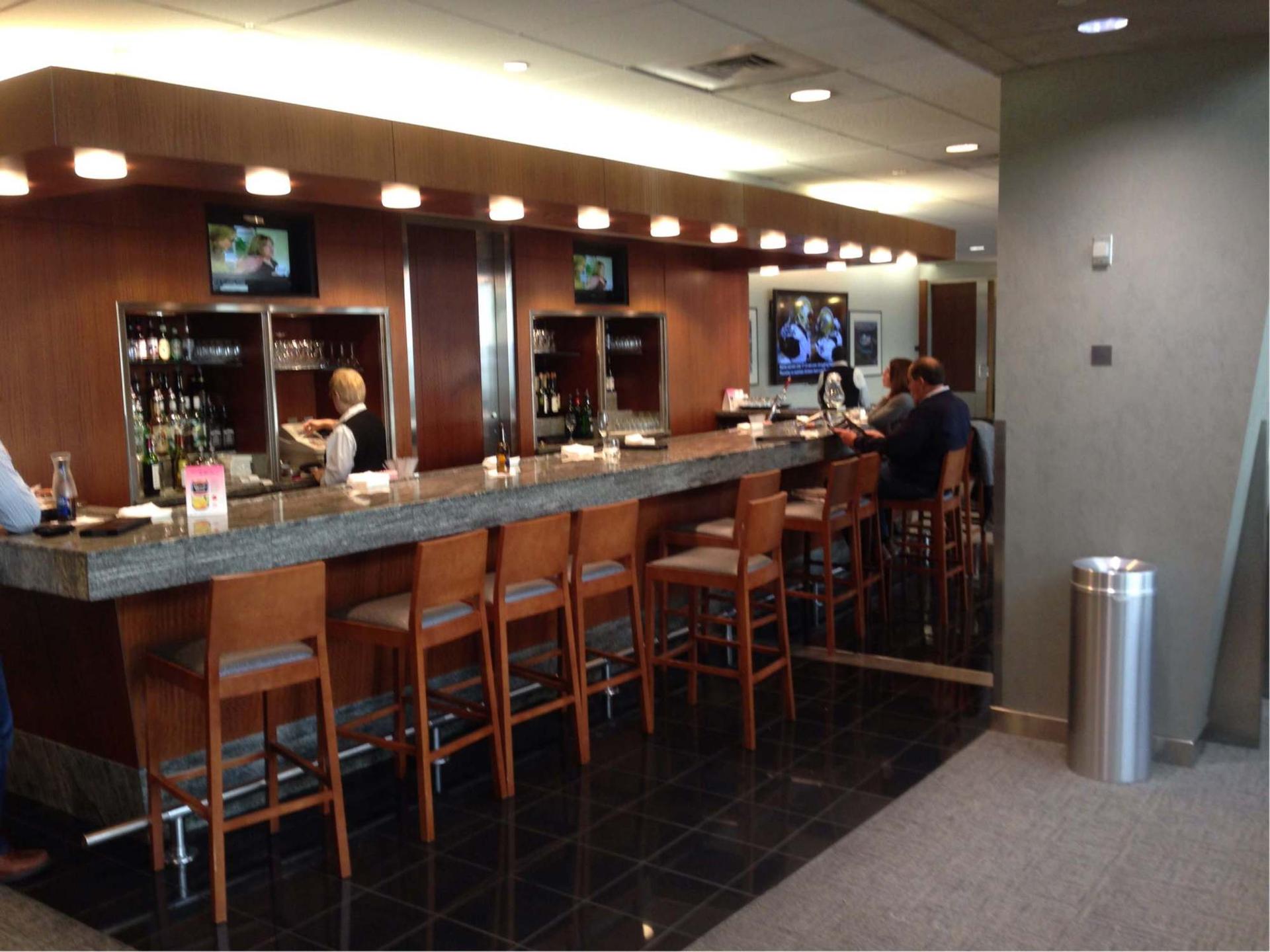 American Airlines Admirals Club image 5 of 48