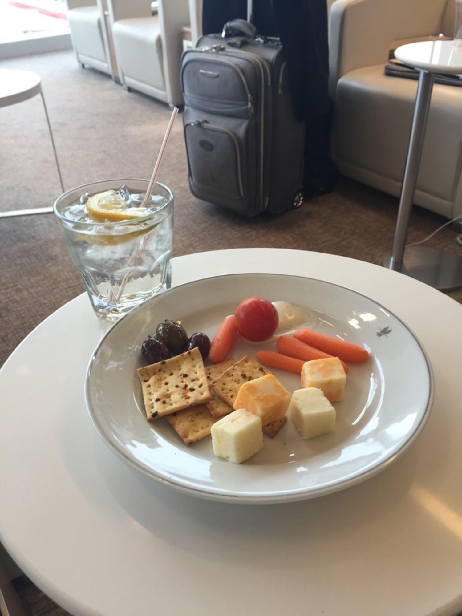 American Airlines Admirals Club image 19 of 50