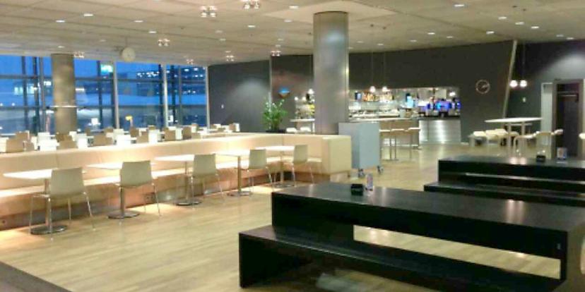 Lufthansa Business Lounge (Gate G28, Schengen)