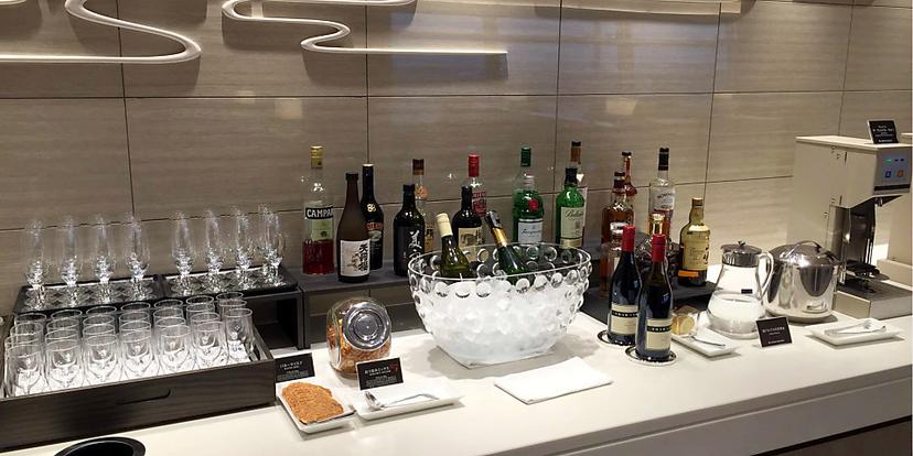 Japan Airlines JAL First Class Lounge