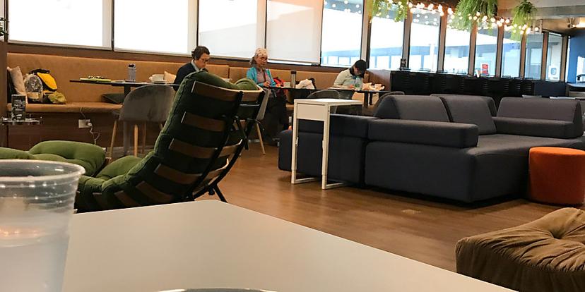 Urban Cowork Airport Lounge