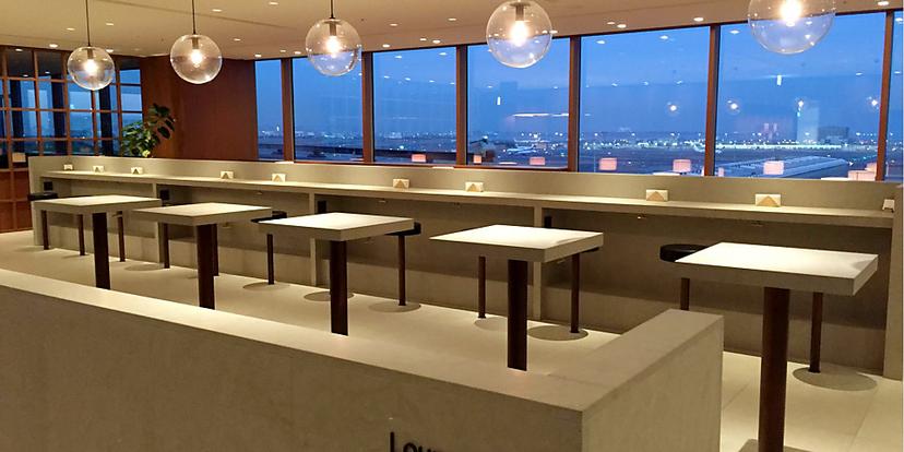 Cathay Pacific Lounge
