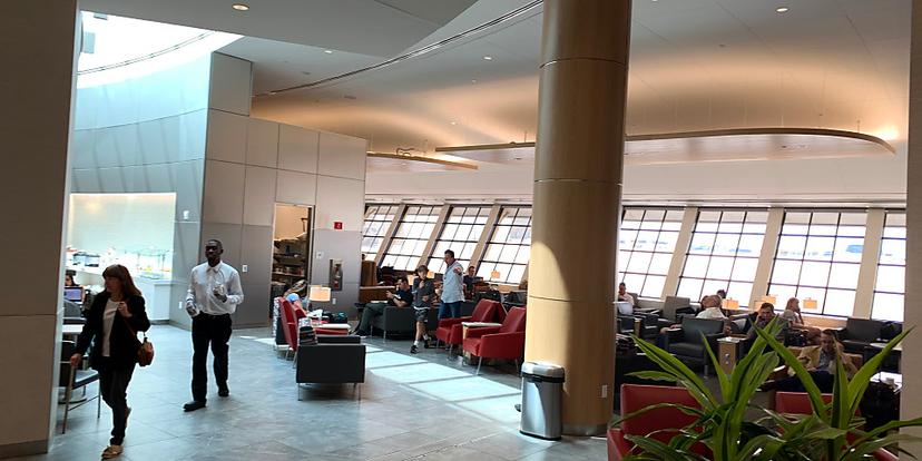 American Airlines Admirals Club image 2 of 2