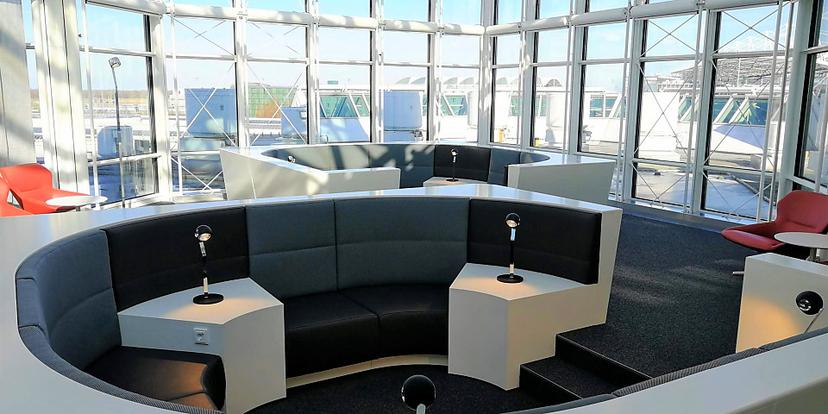 Airport Lounge World