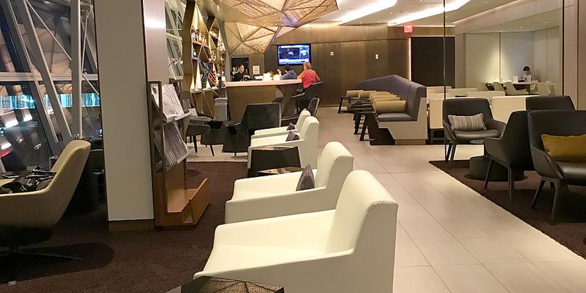 Etihad Airways First & Business Class Lounge