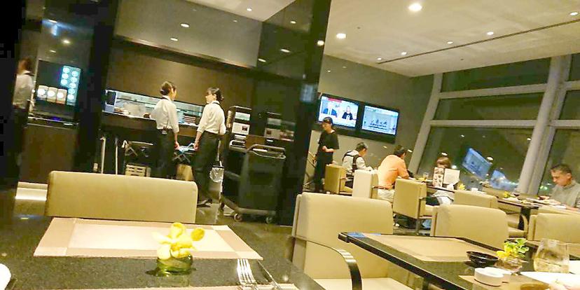 All Nippon Airways ANA Suite Lounge (Gate 110) image 4 of 5