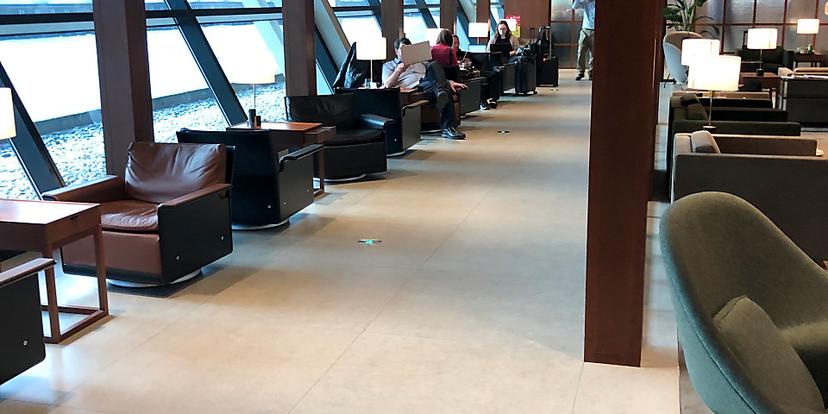 No. 68 Cathay Pacific Business Class Lounge